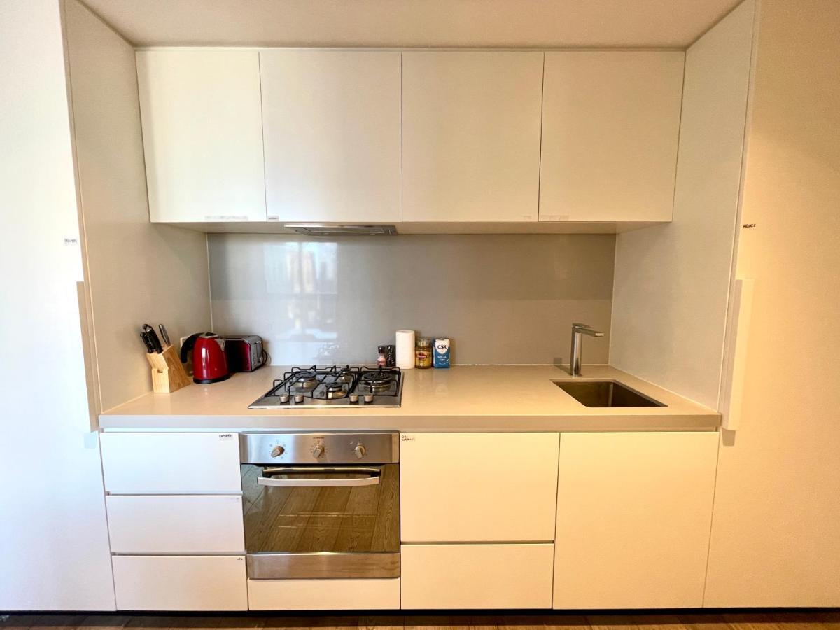 Readyset Apartments At Empire 墨尔本 外观 照片